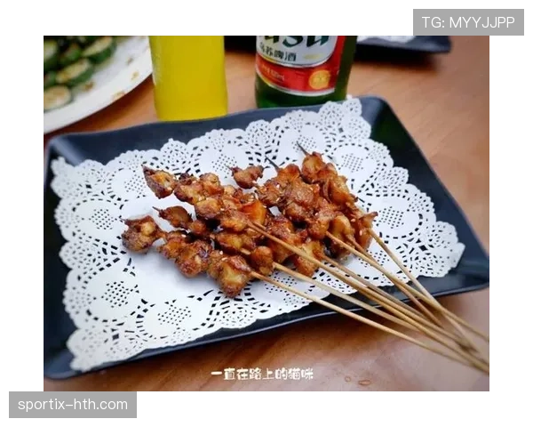 柳雅慧训练完直接拎爱马仕去吃夜市烧烤？